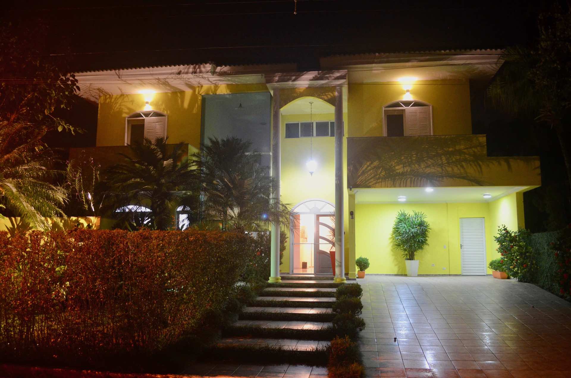 Comprar casa no Jardim Acapulco, Guaruja